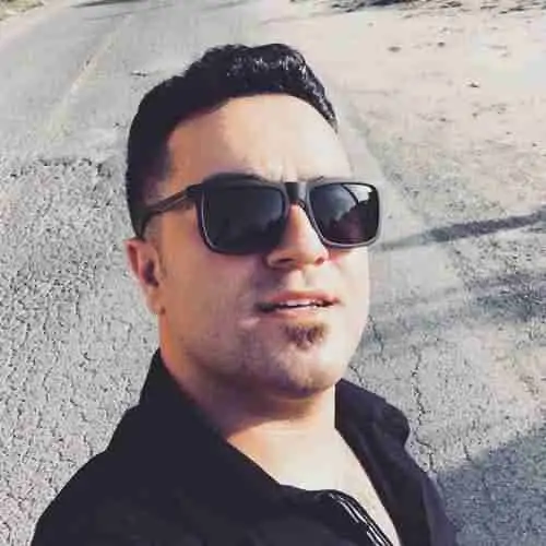 غریب جا سربازی مثل زندونه